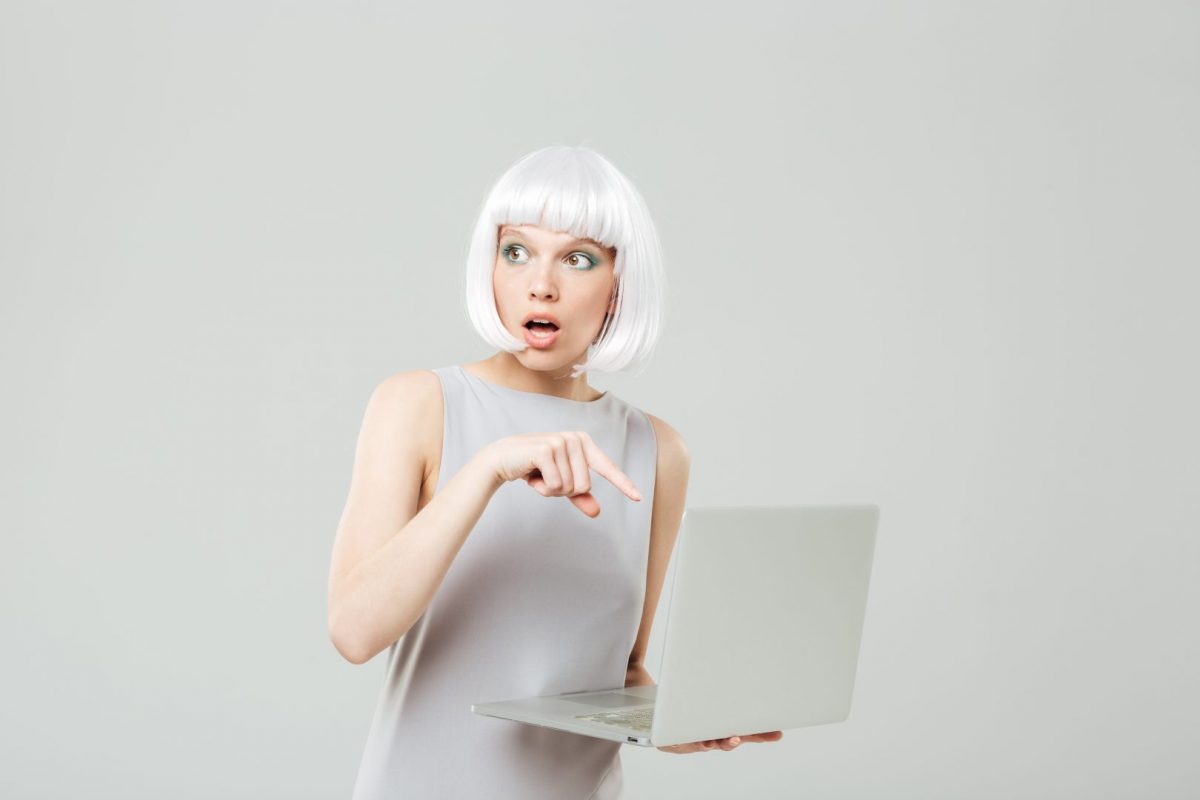 Woman needing mac computer repair