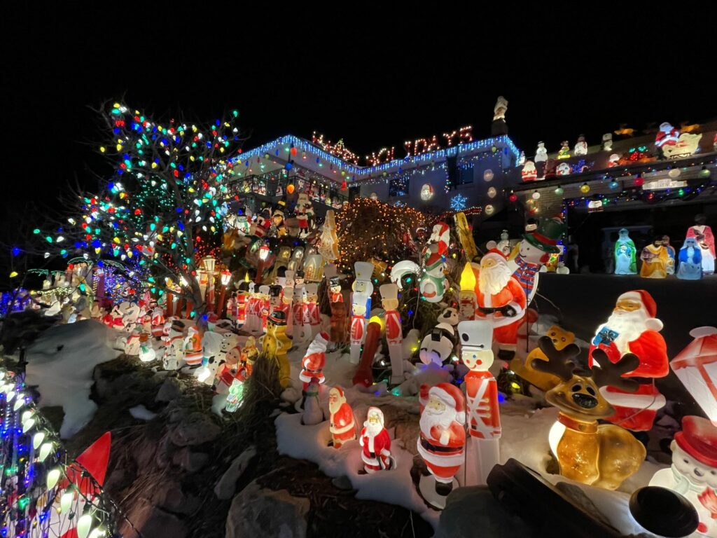 8 Best Locations for Best Christmas Lights in Salt Lake City