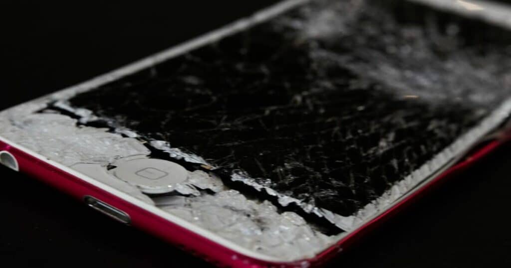 Factors Influencing iPhone Screen Repair Costs