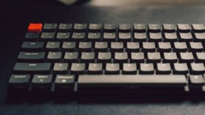 How to Clean the Keyboard
